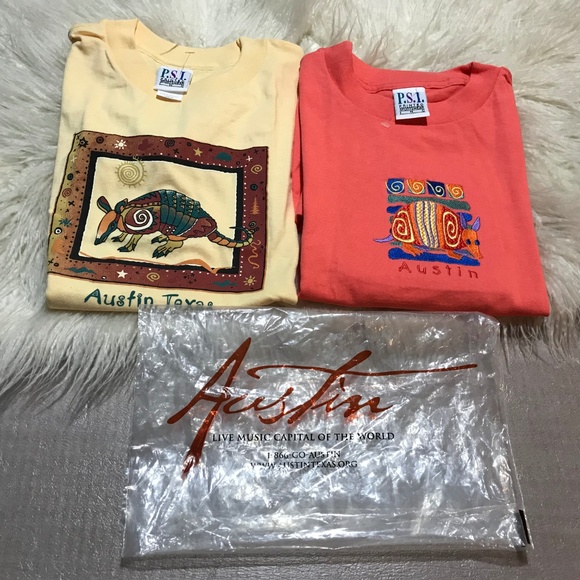 NWOT 2 Austin Texas Armadillo T-Shirts armadillo design - Picture 2 of 8